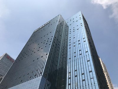 鋁單板的色差及開(kāi)裂、掉漆現(xiàn)象，是怎樣形成的